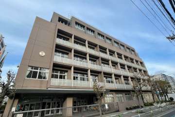 諏訪台中学校