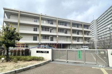 新田学園（第二校舎）