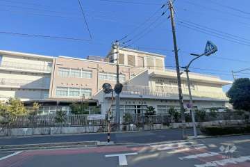 鹿浜菜の花中学校