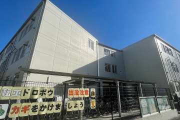 東綾瀬中学校