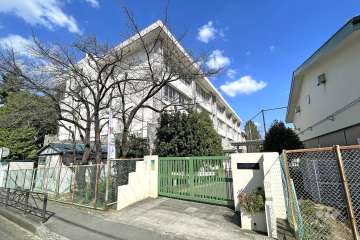 南生田中学校