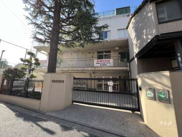 牛込第二中学校