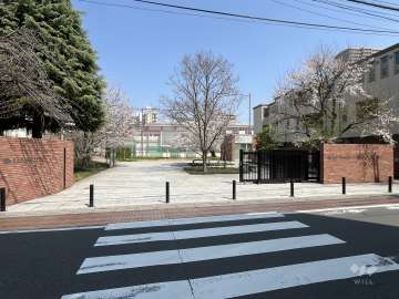 巣鴨北中学校