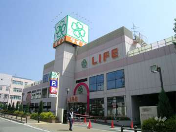 ライフ 箕面店