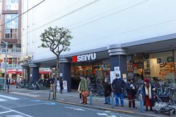 西友 三軒茶屋店