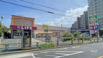 ライフ 奥戸街道店