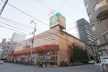 ライフ 大国町店