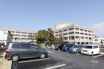 宝塚市役所