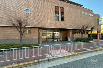 鳴尾図書館