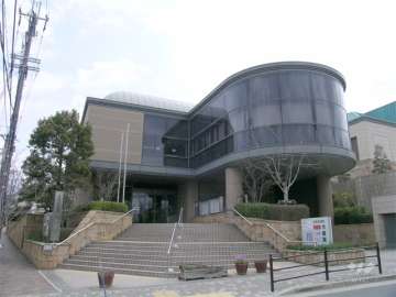 西南図書館