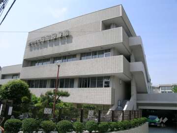 岡町図書館