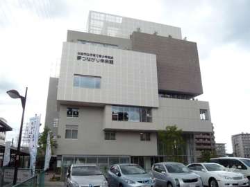 山田駅前図書館