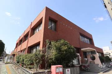 名東図書館