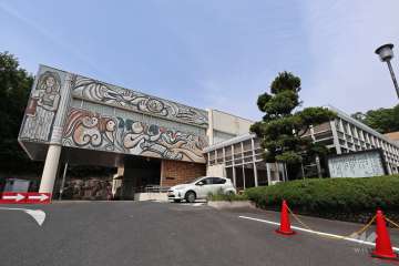 瀬戸市立図書館