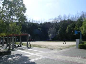 けやき坂中央公園