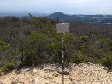 行者山ハイキングコース（西逆瀬台口）