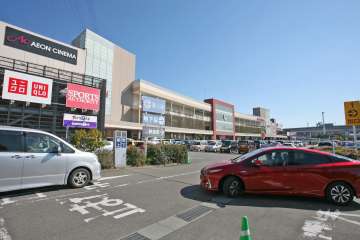 イオンモール大高