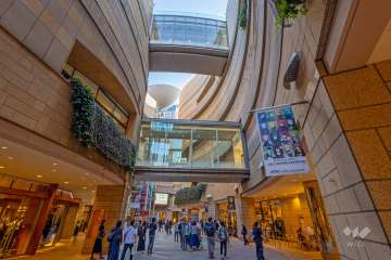 なんばパークス