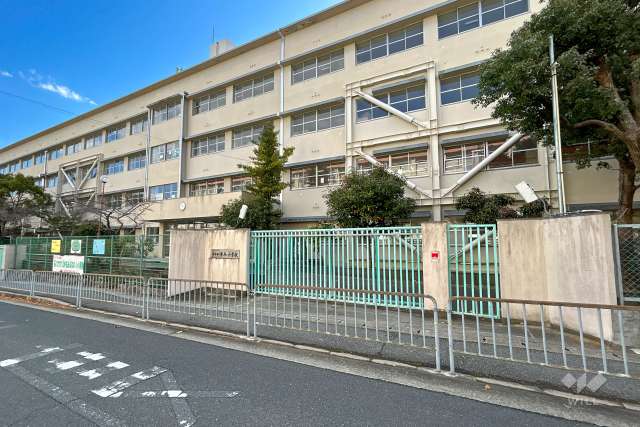 平木小学校
