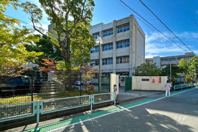 段上西小学校