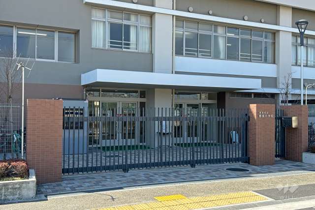 春風小学校