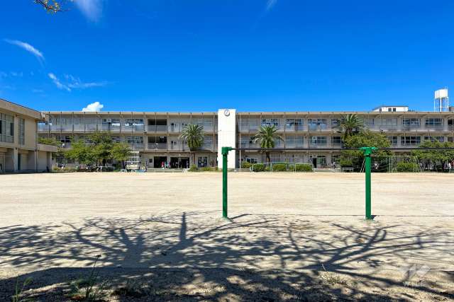 小松小学校