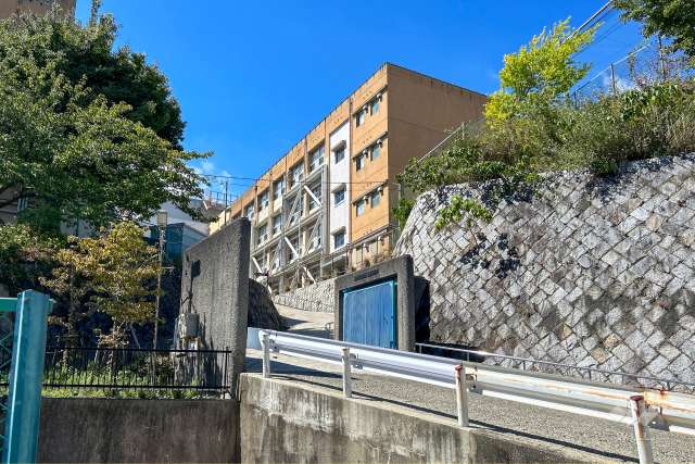 苦楽園中学校
