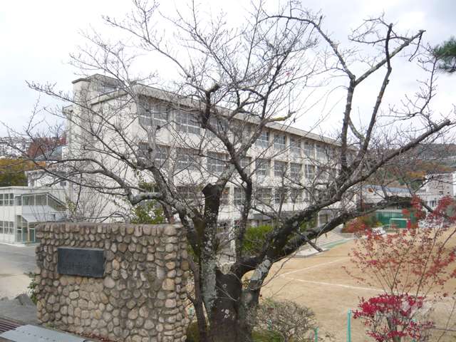 塩瀬中学校