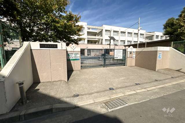 難波小学校