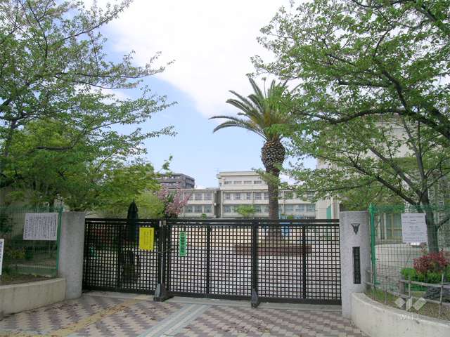 豊島小学校