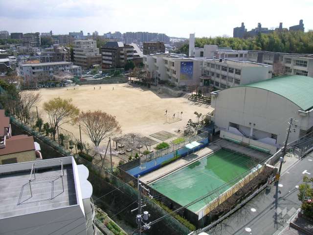 新田小学校