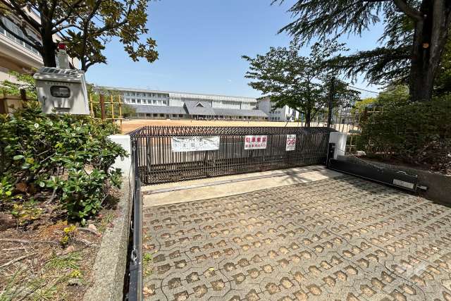 伊丹小学校