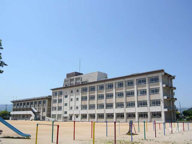 摂陽小学校