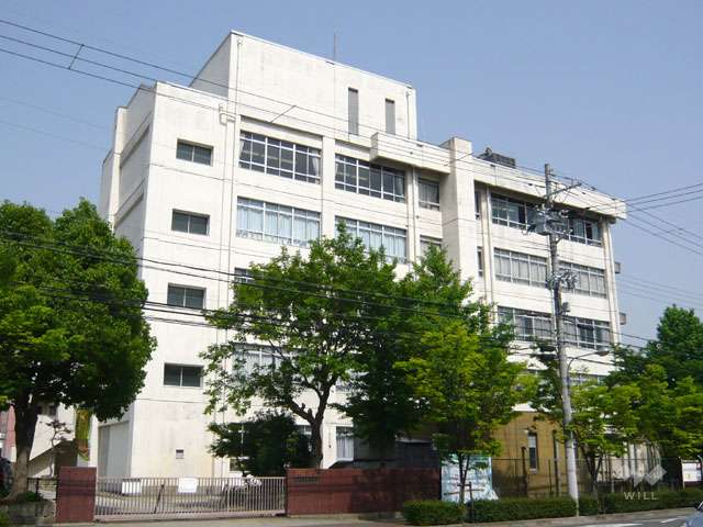 荒牧中学校