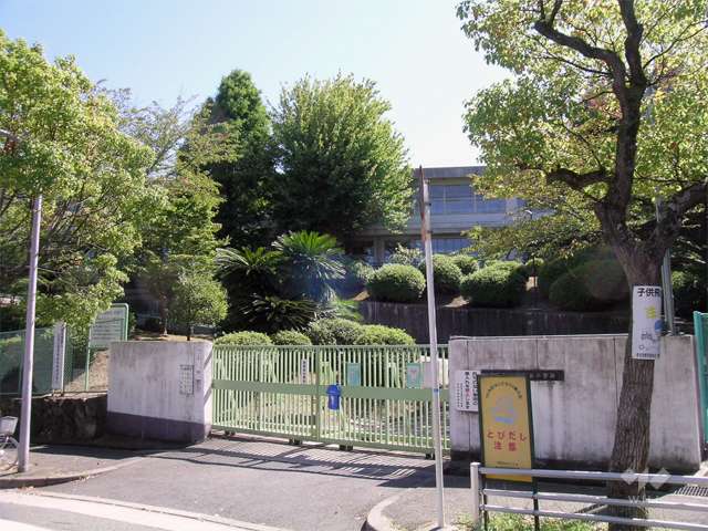 津雲台小学校
