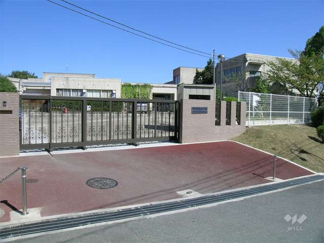 桃山台小学校