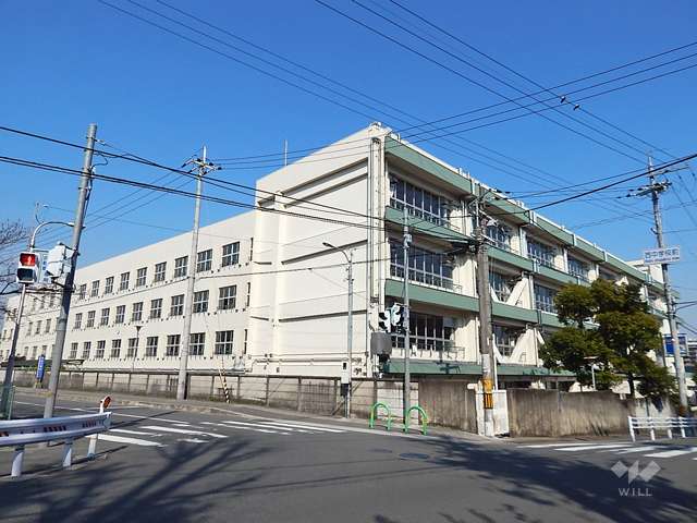 西中学校