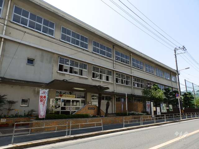 小松小学校