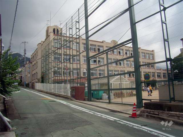 摩耶小学校