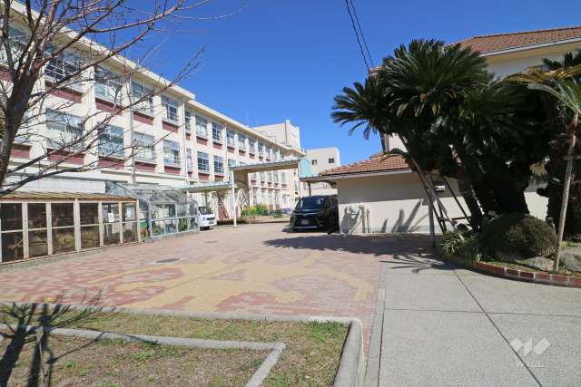 住吉小学校