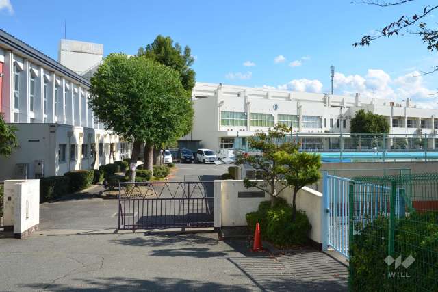 別府小学校