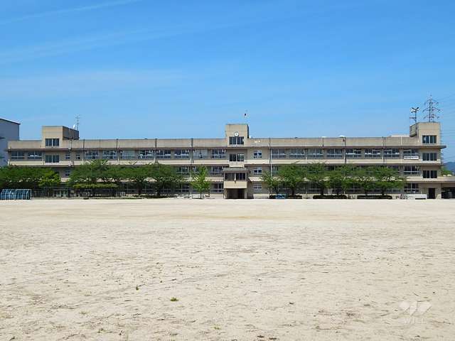 西河原小学校