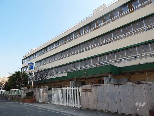 東雲中学校