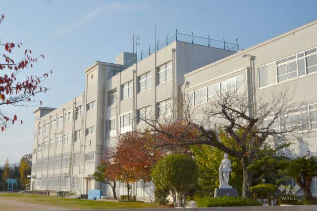 川西小学校