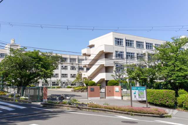 第八中学校