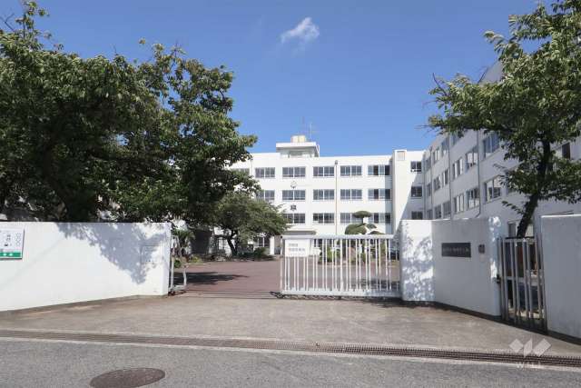 柳川中学校