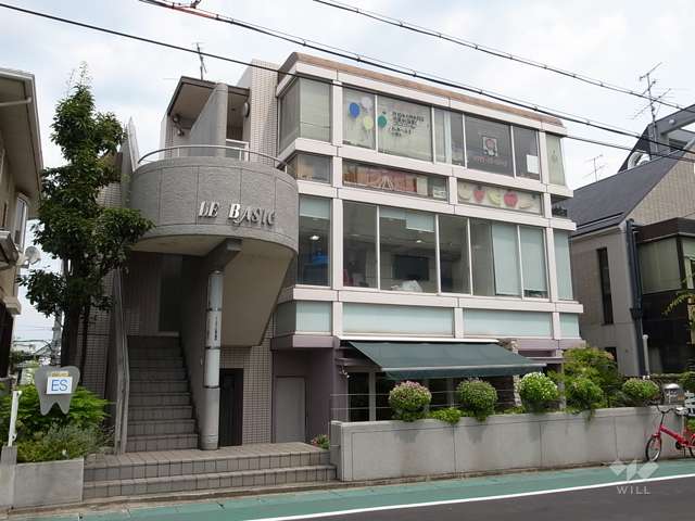 ぴーすらんど