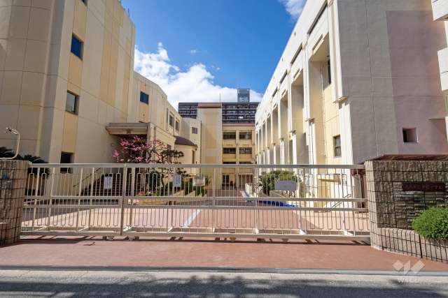 中央小学校