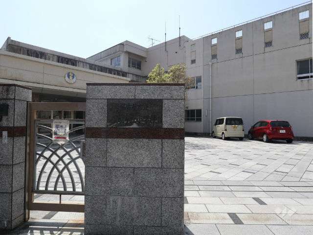 自由ケ丘小学校