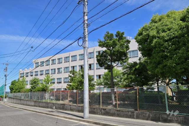 極楽小学校